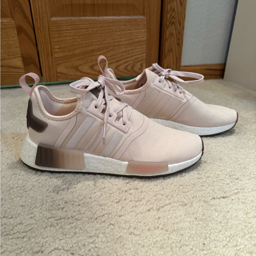 Adidas tennis shoes. Size 8.5
